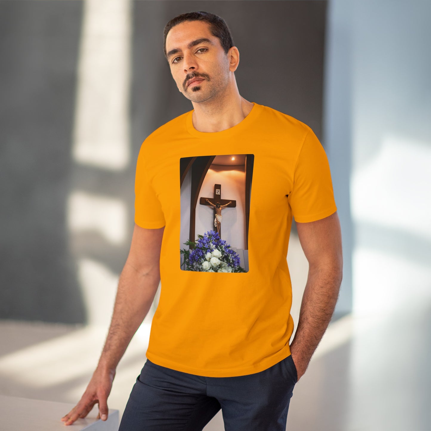 Altar's Cross - T-shirt